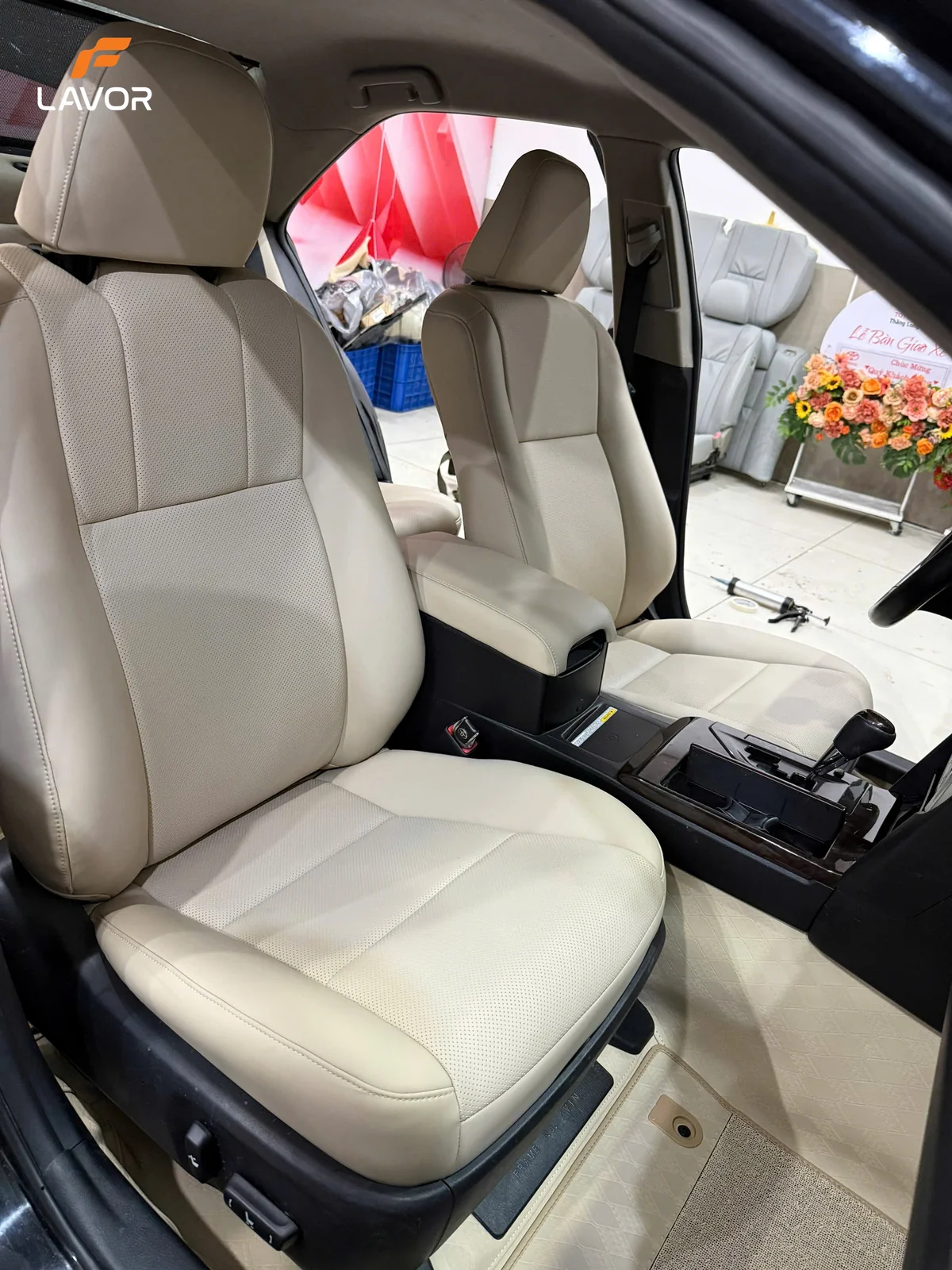 BỌC GHẾ DA TOYOTA CAMRY - Ảnh 1