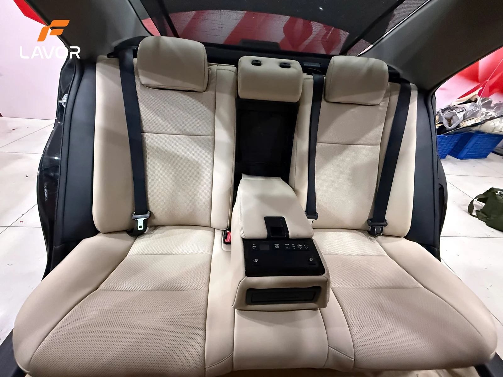BỌC GHẾ DA TOYOTA CAMRY - Ảnh 3