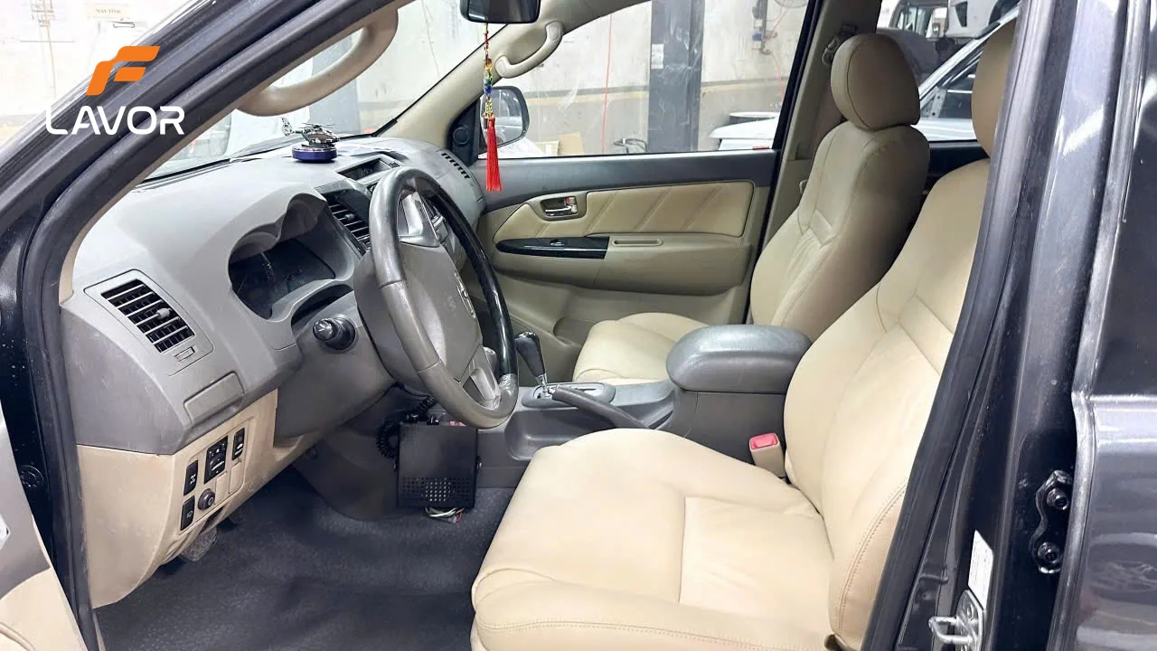 BỌC GHẾ DA TOYOTA FORTUNER - Ảnh 1