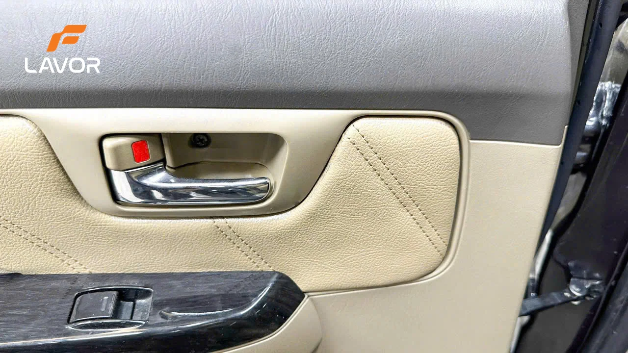 BỌC GHẾ DA TOYOTA FORTUNER - Ảnh 4