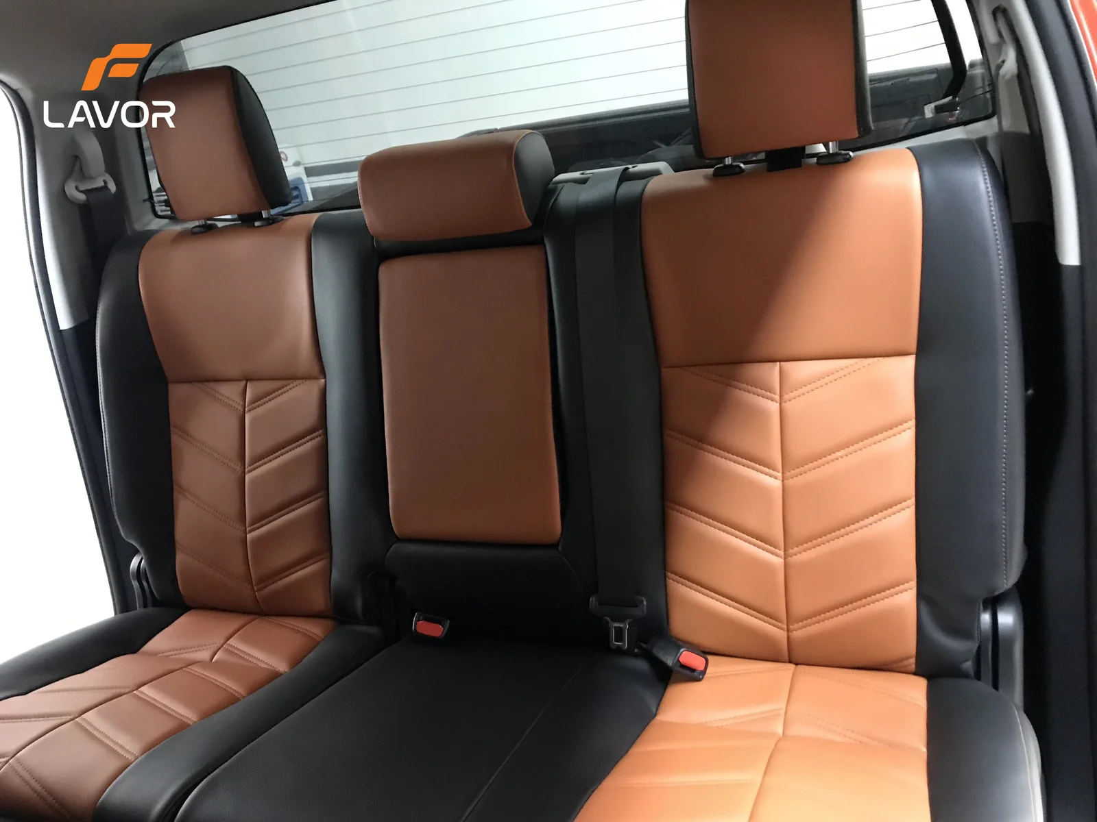 BỌC GHẾ DA TOYOTA HILUX 2016-2020 - Ảnh 3