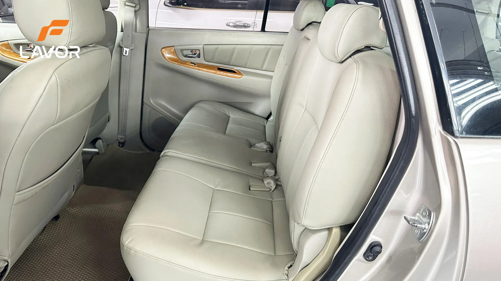 BỌC GHẾ DA TOYOTA INNOVA 2016-2023 - Ảnh 3