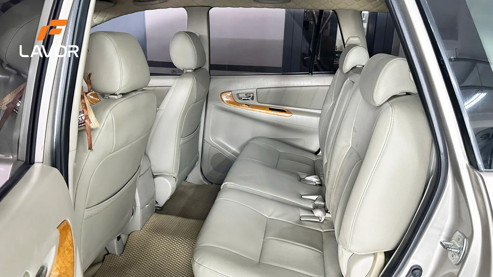BỌC GHẾ DA TOYOTA INNOVA 2016-2023 - Ảnh 4