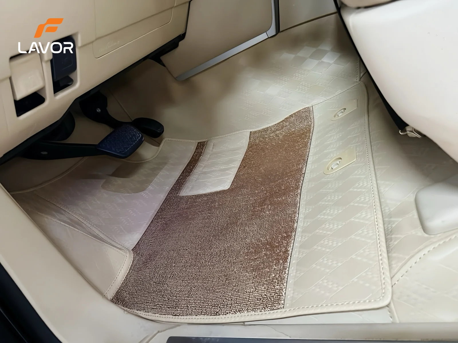 SÀN – THẢM TOYOTA LAND CRUISER - Ảnh 1