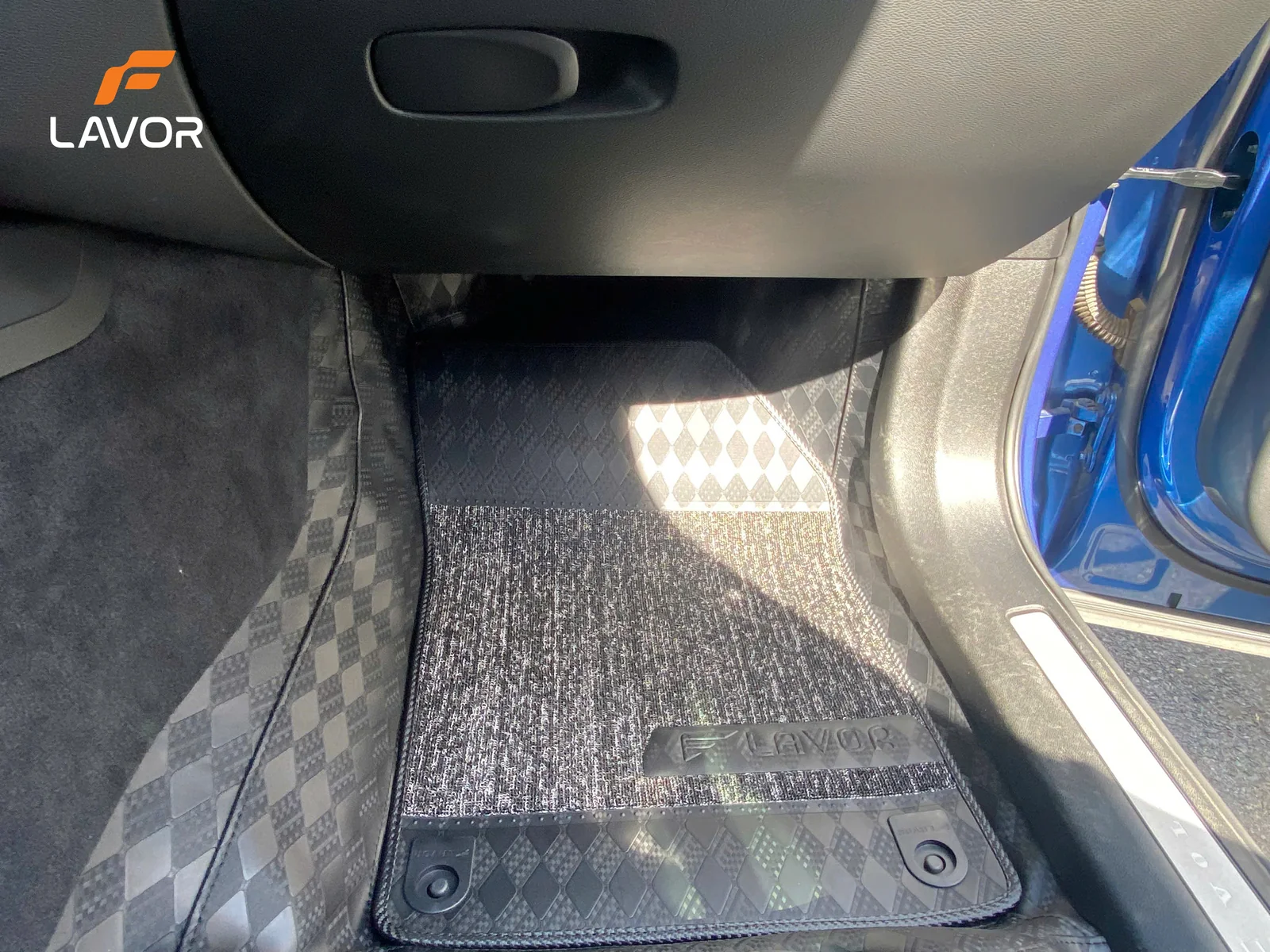 SÀN – THẢM VOLVO XC90 2015-2024 - Ảnh 3