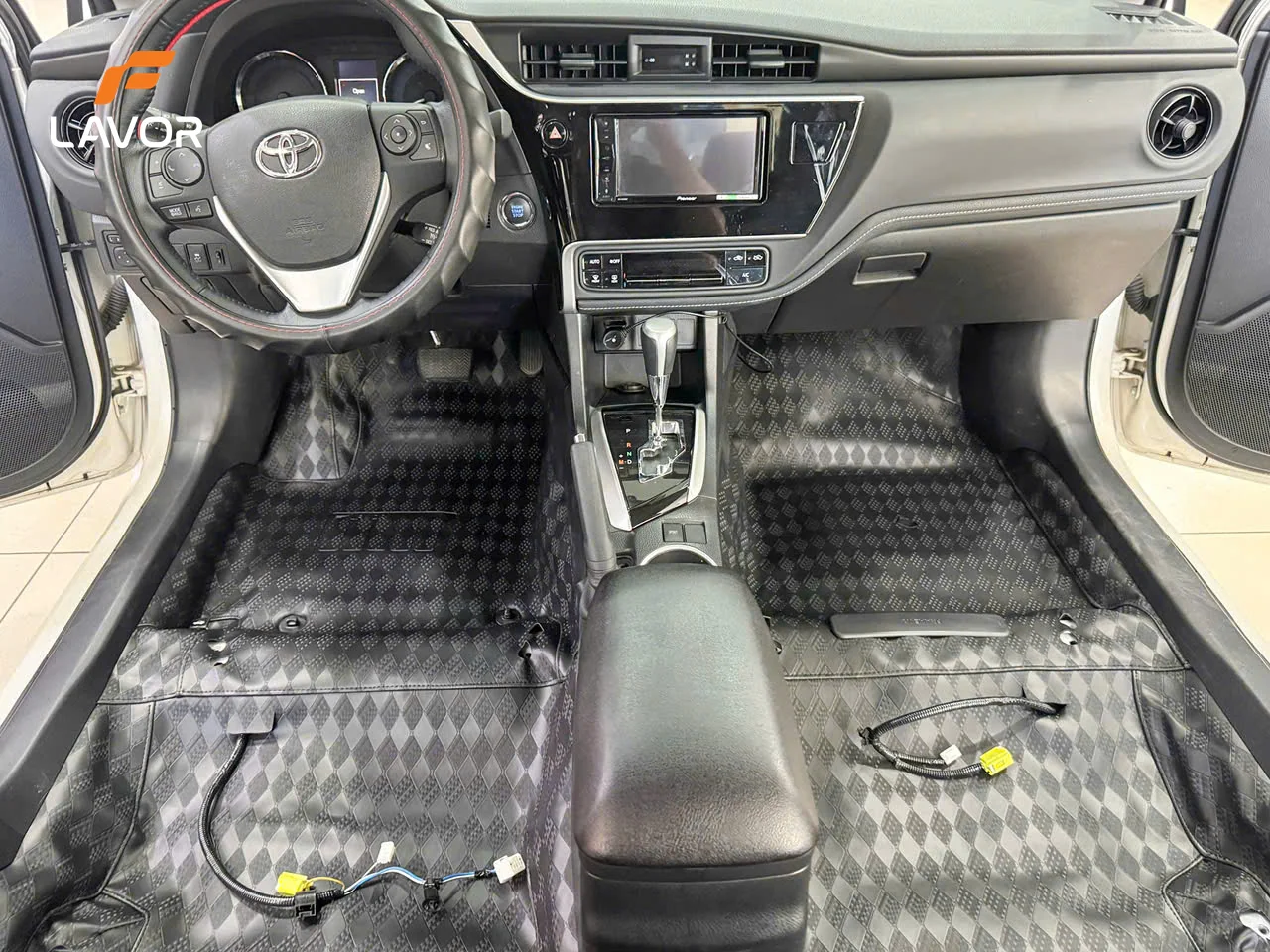SÀN TOYOTA ALTIS - Ảnh 4
