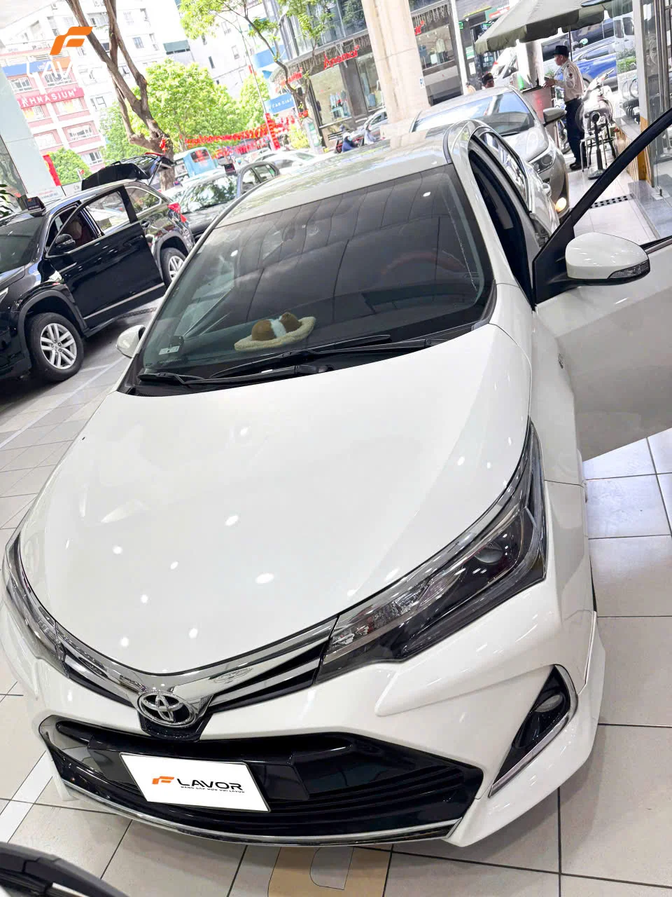 SÀN TOYOTA ALTIS - Ảnh 5